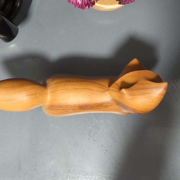 Wooden Fox Figurine - Picture 3 of 6